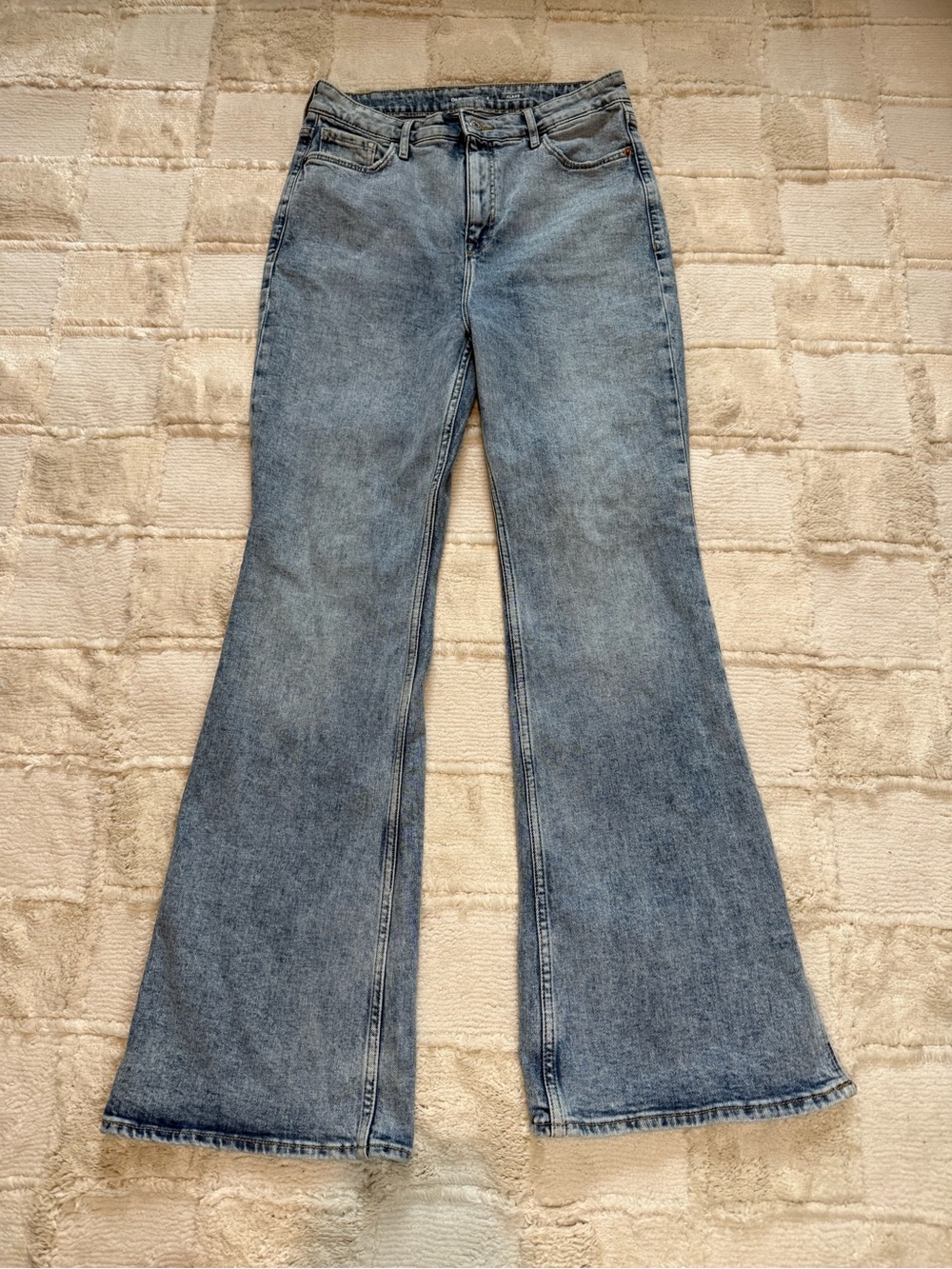Women's Old Navy Higher High Rise Flare Light Blue Jeans - Size 8